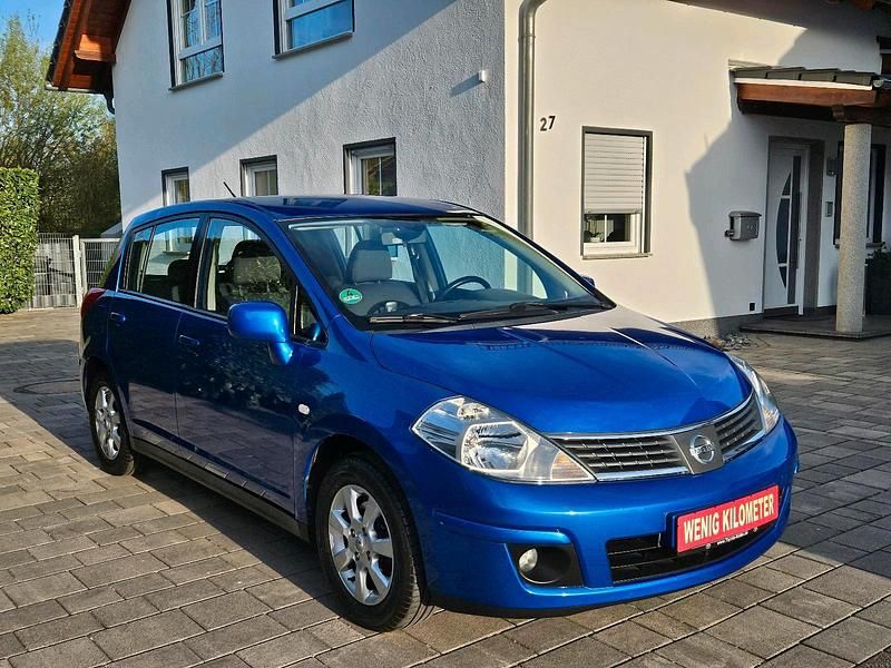 Gebraucht Nissan Tiida Acenta 110 PS (80 kW) 2010 Blau Limousine