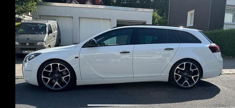 Gebraucht Opel Insignia OPC 325 PS (239 kW) 2015 Weiß Kombi