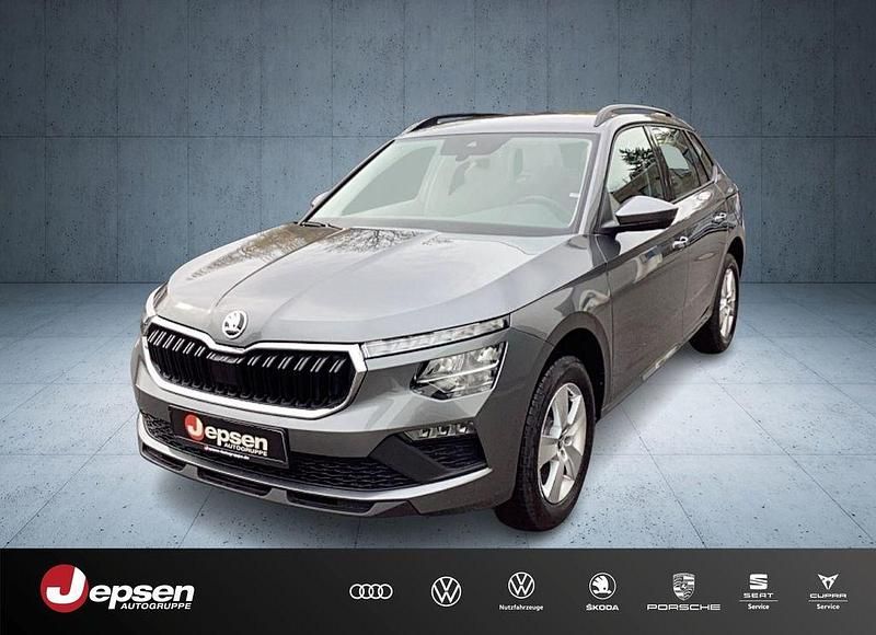Grau (graphitegrau ) Neu 2025 Skoda Kamiq Essence SUV | 24.270 € (Superpreis) - Bild 1/4