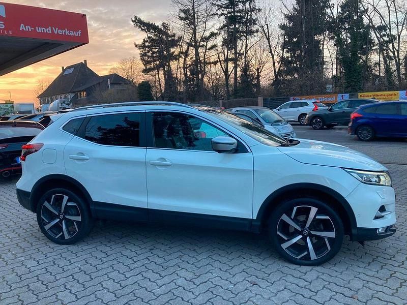 Gebraucht Nissan Qashqai 360º 163 PS (119 kW) 2018 Weiß SUV