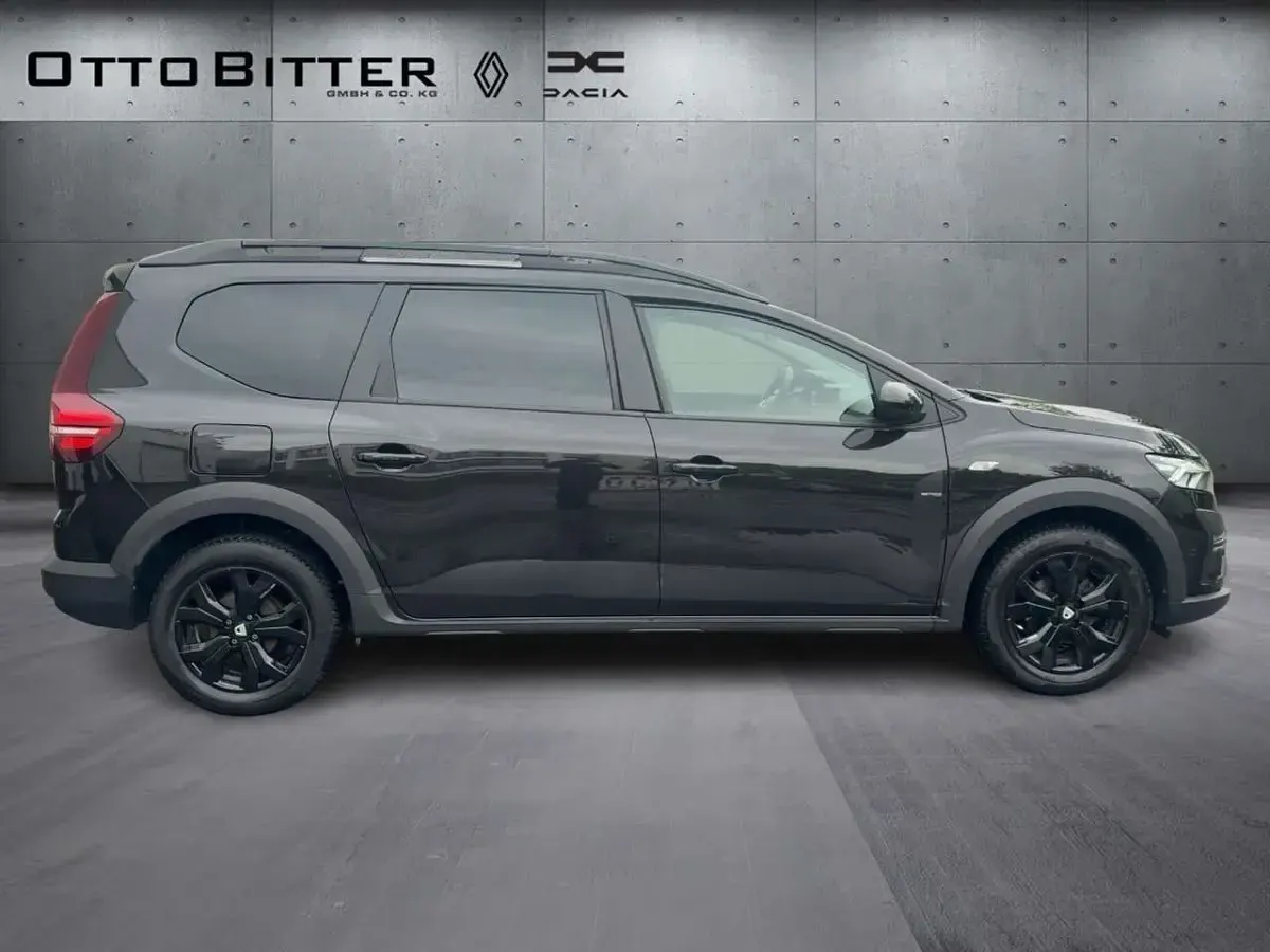 Gebraucht Dacia Jogger Extreme 101 PS (74 kW) 2022 Perlmuttschwarz Van / Kleinbus