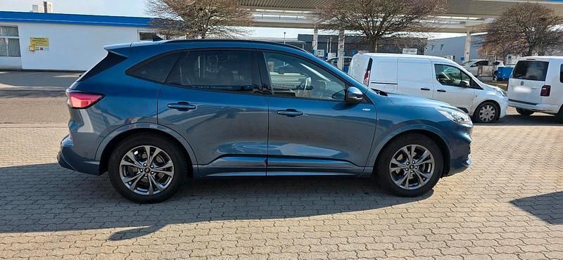 Gebraucht Ford Kuga ST-Line X 120 PS (88 kW) 2023 Blau SUV