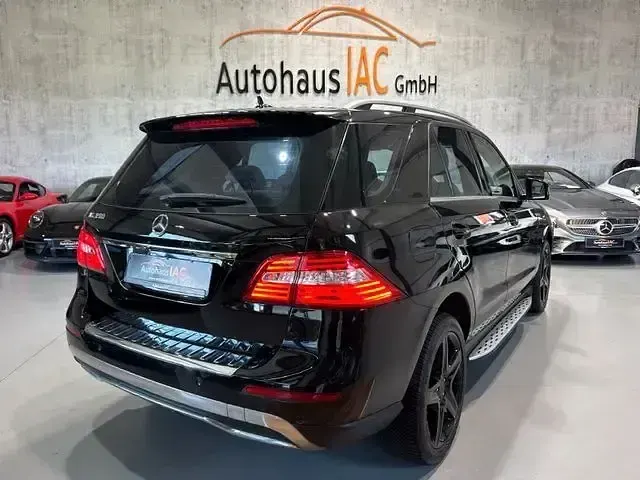 Gebraucht Mercedes ML350 306 PS (225 kW) 2013 Schwarz SUV