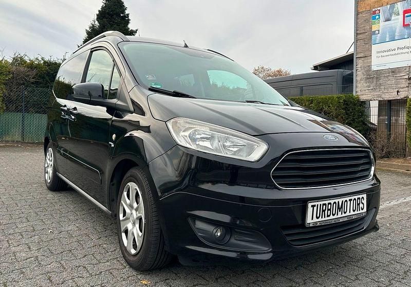 Schwarz Gebraucht 2016 Ford Tourneo Courier Trend Van / Kleinbus | 7.800 € (Fairer Preis) - Bild 1/4