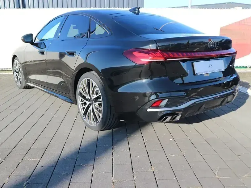 Gebraucht Audi A5 Edition .1 204 PS (150 kW) 2025 Mythosschwarz metallic Coupé