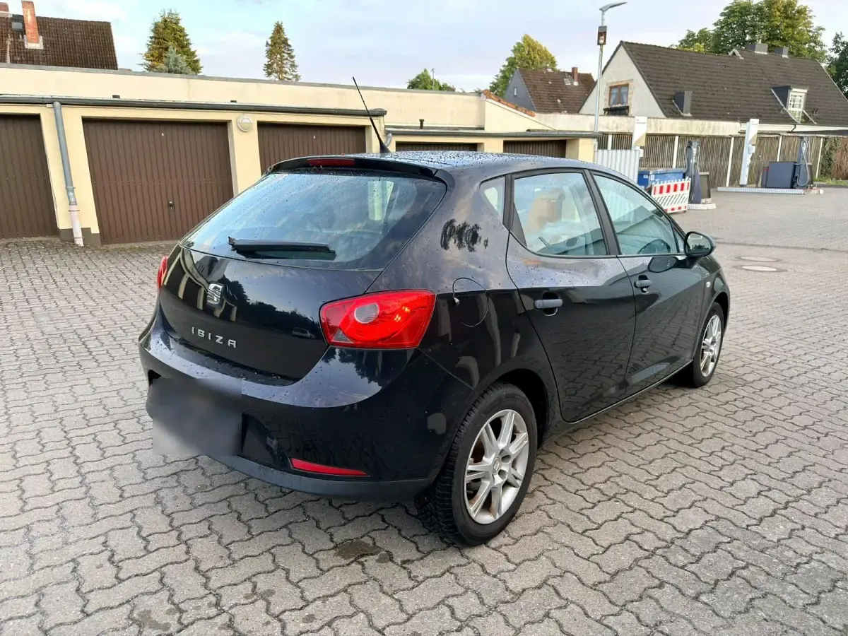 Gebraucht Seat Ibiza 90 PS (66 kW) 2010 Schwarz Kleinwagen