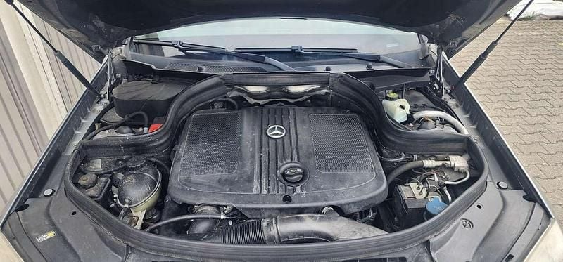 Gebraucht Mercedes GLK250 204 PS (150 kW) 2011 Grau SUV