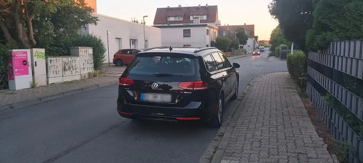 Gebraucht VW Passat 120 PS (88 kW) 2016 Schwarz Kombi