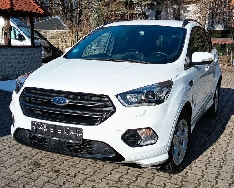 Gebraucht Ford Kuga ST-Line 179 PS (131 kW) 2017 Weiß SUV