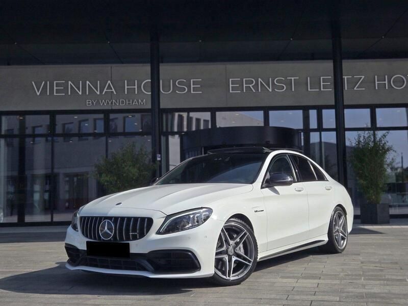 Weiß Gebraucht 2020 Mercedes C63 AMG AMG Limousine | 55.500 € (Fairer Preis) - Bild 1/4