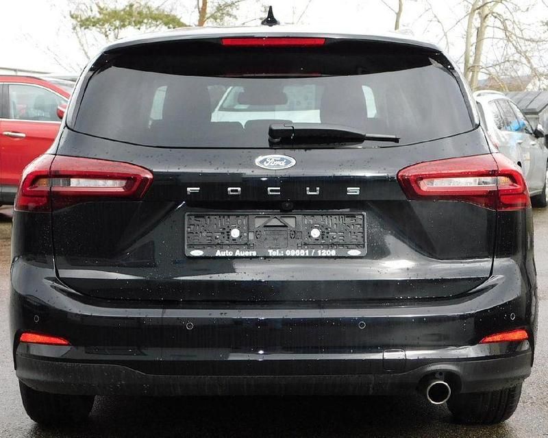 Neu Ford Focus Titanium X 155 PS (114 kW) 2026 Schwarz Limousine
