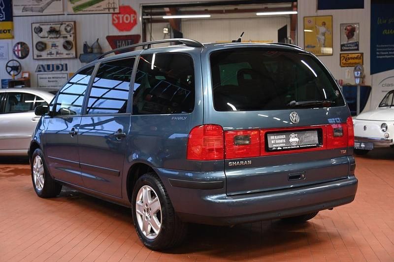 Gebraucht VW Sharan 131 PS (96 kW) 2004 Blau Van / Kleinbus
