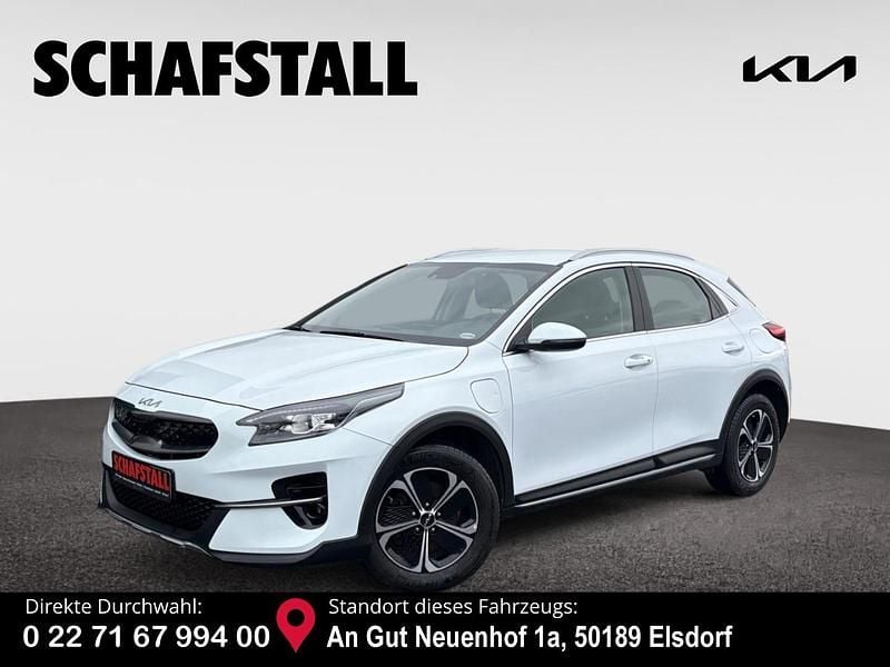 Weiss (casa white) Gebraucht 2022 Kia XCeed Vision SUV | 17.479 € (Superpreis) - Bild 1/3