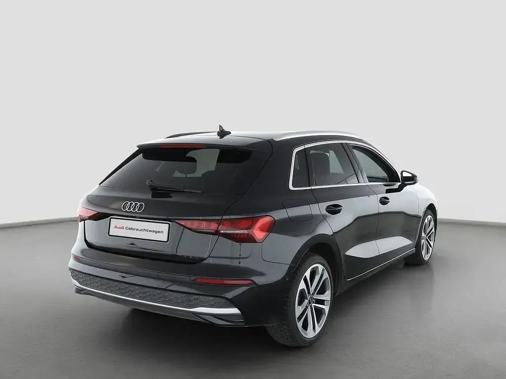 Gebraucht Audi A3 Ambiente 150 PS (110 kW) 2025 Mythosschwarz metallic Limousine