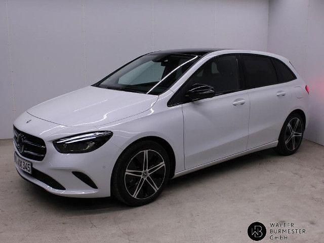 Gebraucht Mercedes B180 116 PS (85 kW) 2022 Weiß Van / Kleinbus