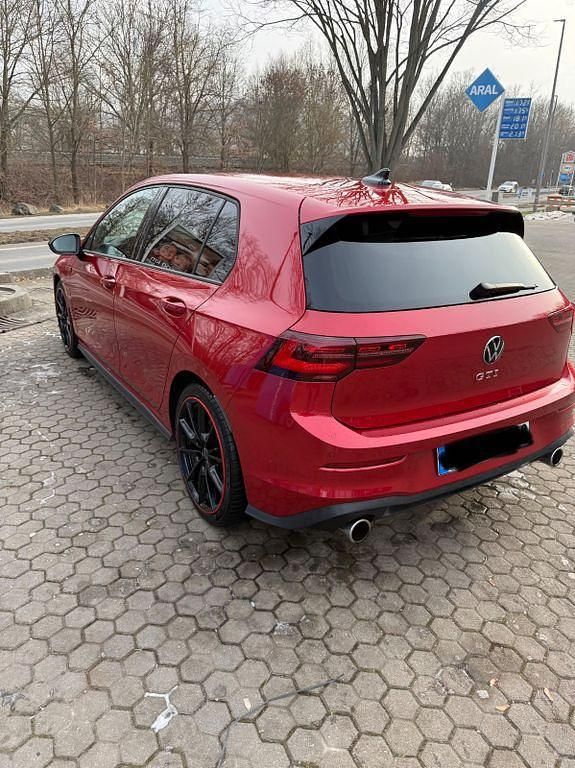 Gebraucht VW Golf VIII GTI 245 PS (180 kW) 2023 Rot Limousine