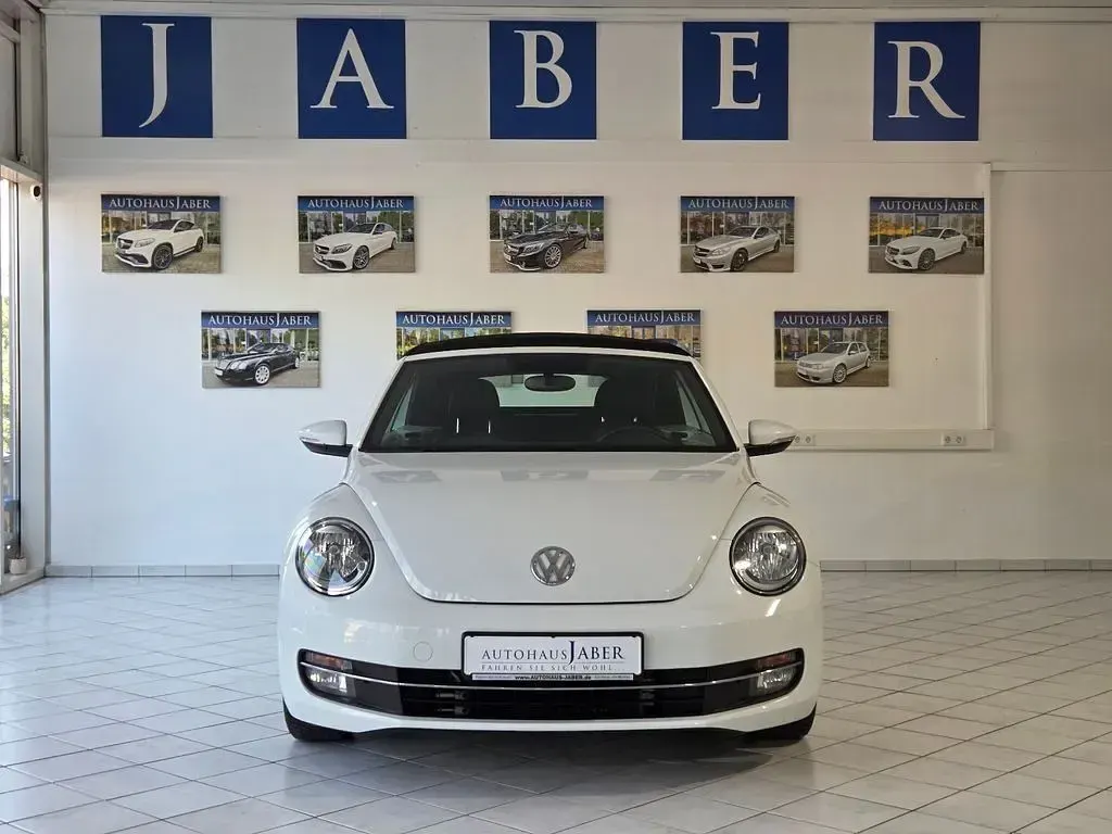 Gebraucht VW Beetle Design 139 PS (102 kW) 2015 Weiß Kleinwagen