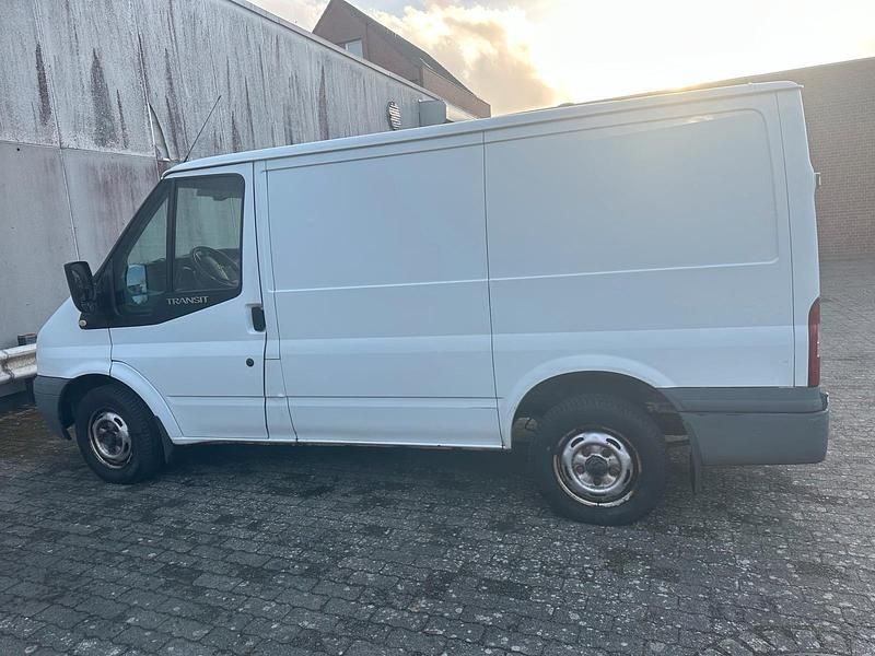 Gebraucht Ford Transit 86 PS (63 kW) 2010 Weiß Pickup