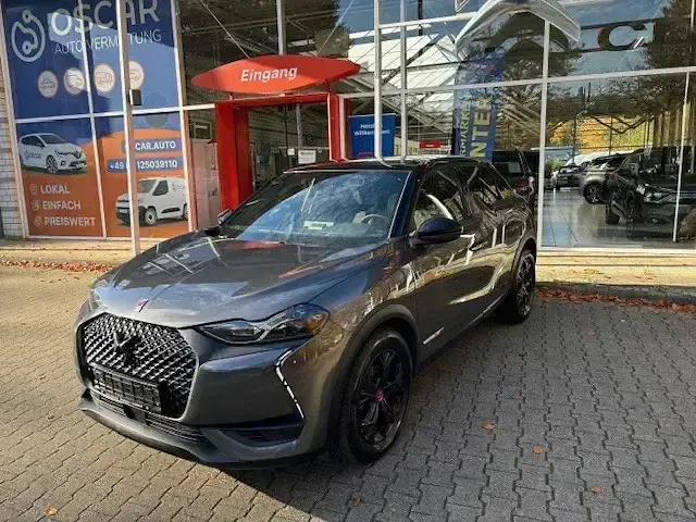 Gebraucht DS Automobiles DS3 Crossback Performance 131 PS (96 kW) 2022 Peinture gris platinium/type h SUV