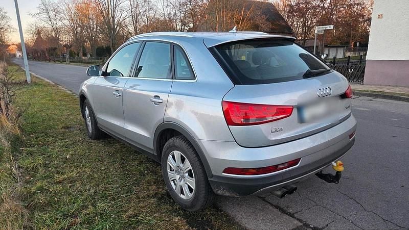 Gebraucht Audi Q3 125 PS (91 kW) 2017 Silber SUV