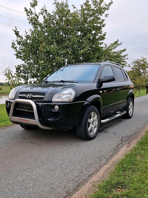 Schwarz Gebraucht 2008 Hyundai Tucson SUV | 4.000 € (Fairer Preis) - Bild 1/4