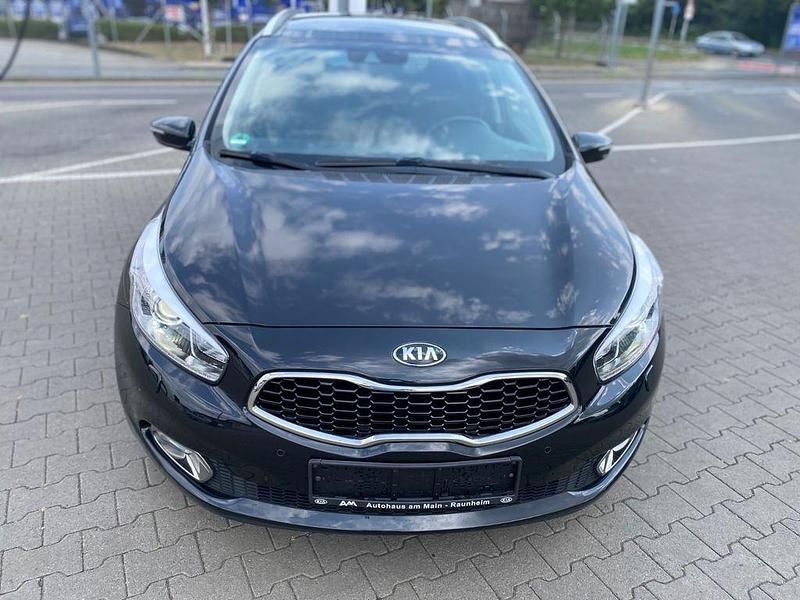 Schwarz Gebraucht 2014 Kia Ceed Sportswagon Platinum Edition Kombi | 9.999 € (Guter Preis) - Bild 1/4