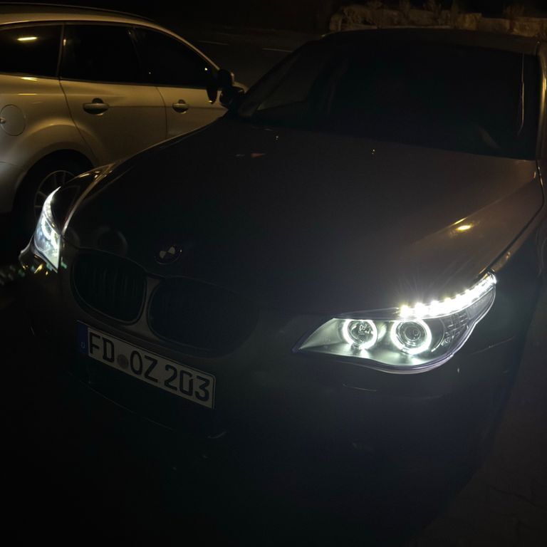 Braun Gebraucht 2005 BMW 523 Limousine | 4.000 € (Guter Preis) - Bild 1/4