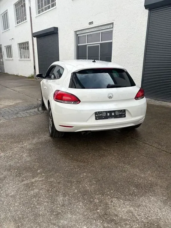 Gebraucht VW Scirocco 122 PS (89 kW) 2009 Weiß Coupé