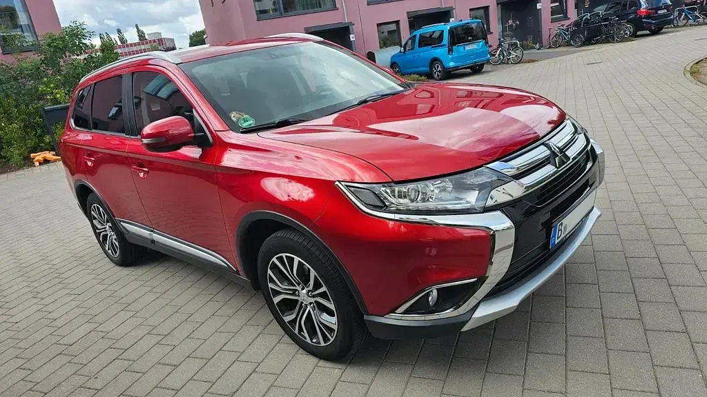 Gebraucht Mitsubishi Outlander Active 150 PS (110 kW) 2018 Rot SUV