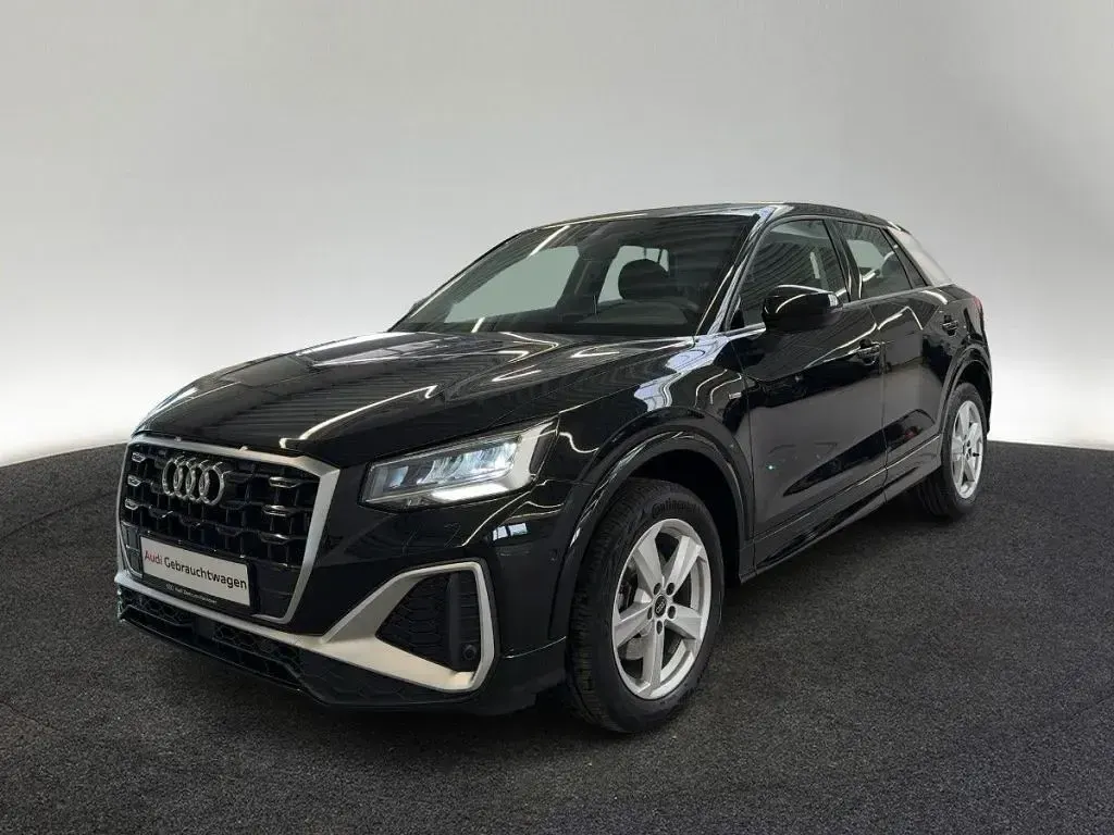 Gebraucht Audi Q2 S-Line 150 PS (110 kW) 2025 Mythosschwarz metallic SUV