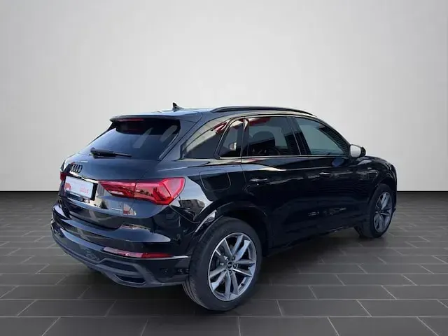 Gebraucht Audi Q3 S-Line 193 PS (141 kW) 2025 Mythosschwarz metallic (metallic) SUV