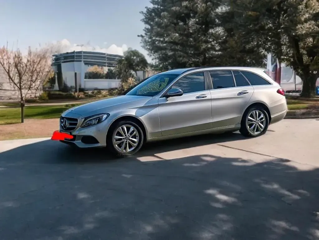 Second-hand Mercedes C220 170 CP (125 kW) 2017 Argintiu Break