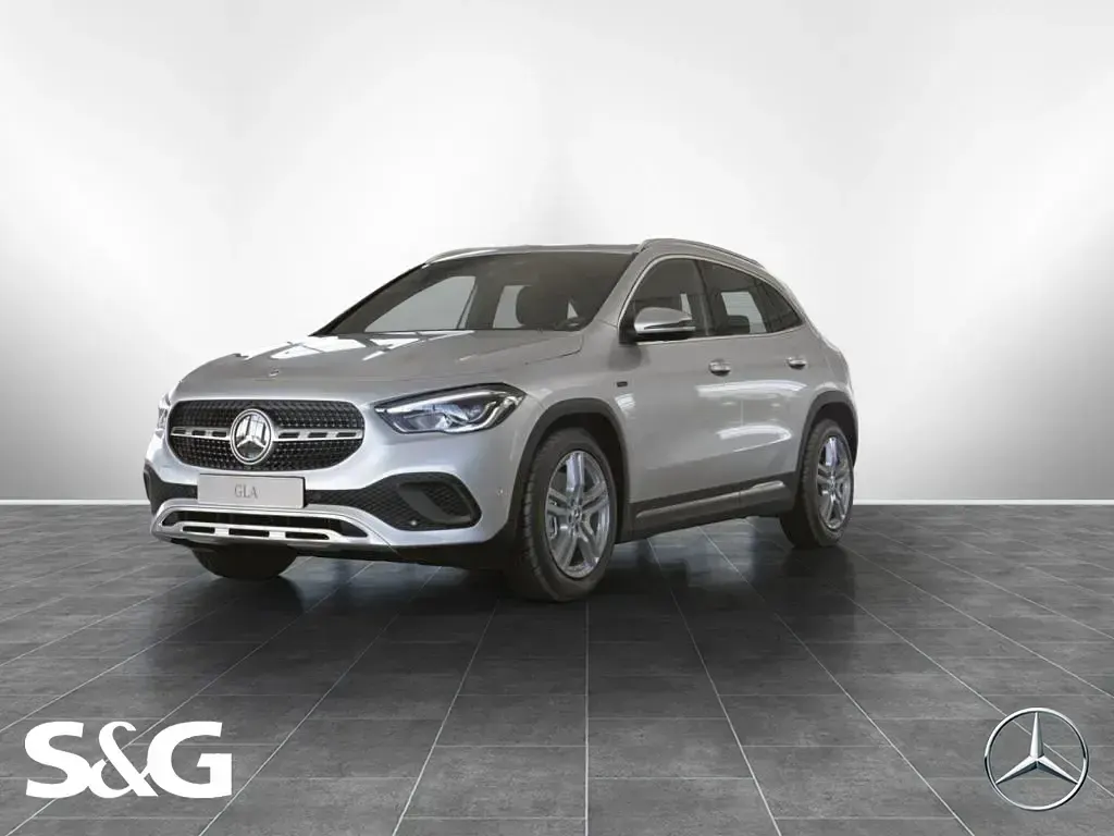 Gebraucht Mercedes GLA250 Progressive 160 PS (117 kW) 2020 SUV