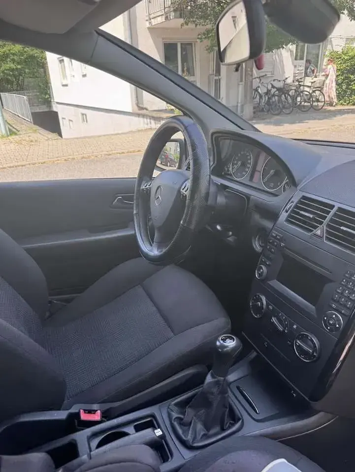 Gebraucht Mercedes A180 Classic 109 PS (80 kW) 2009 Limousine