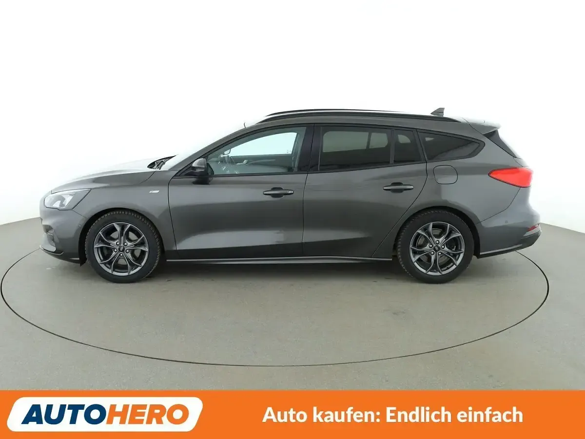 Usado Ford Focus ST-Line 150 CV (110 kW) 2020 Gris Familiar