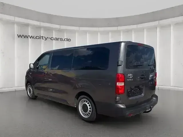 Gebraucht Toyota Proace Comfort 120 PS (88 kW) 2022 Grau Van / Kleinbus