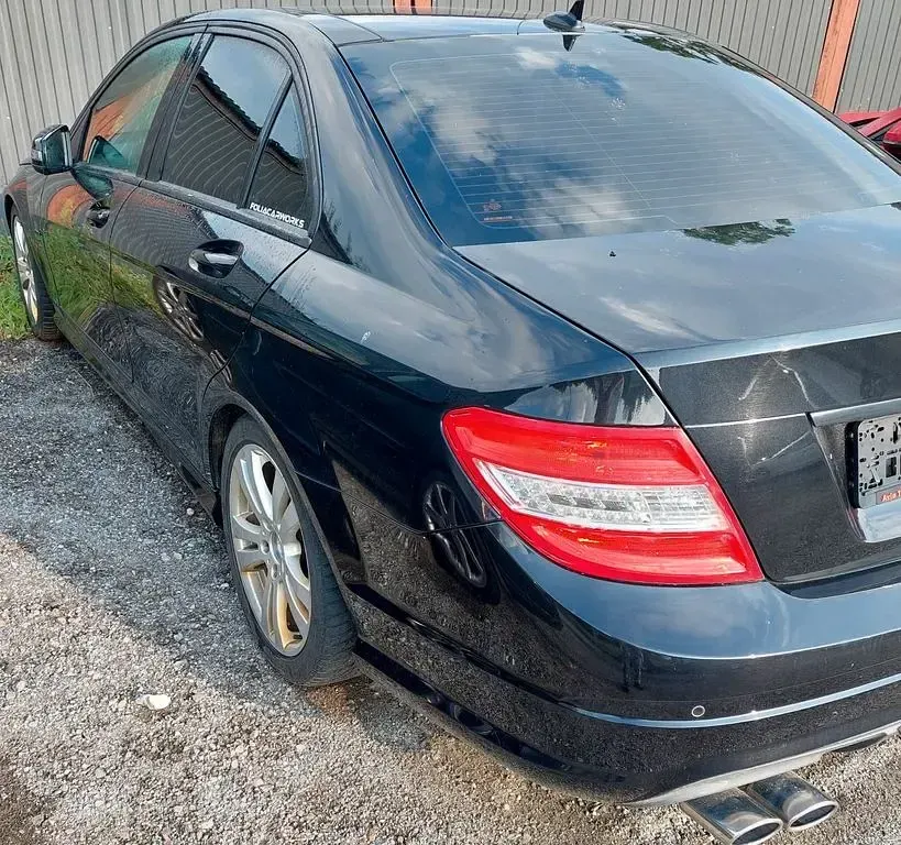 Gebraucht Mercedes C320 Avantgarde 224 PS (164 kW) 2008 Schwarz Limousine