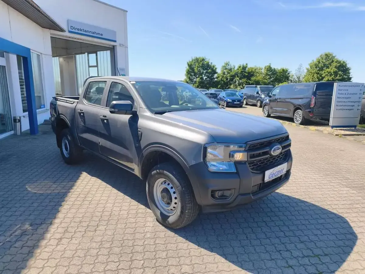 Neu Ford Ranger XL 170 PS (125 kW) 2026 Grau Pickup