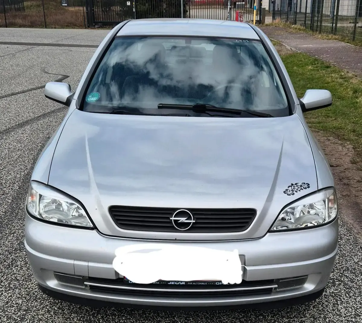 Usado Opel Astra Comfort 101 HP (74 kW) 2001 Prateado Sedan