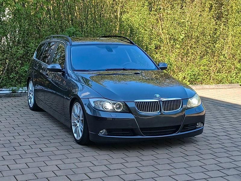 Second-hand BMW 325 Performance 197 CP (144 kW) 2007 Gri Break