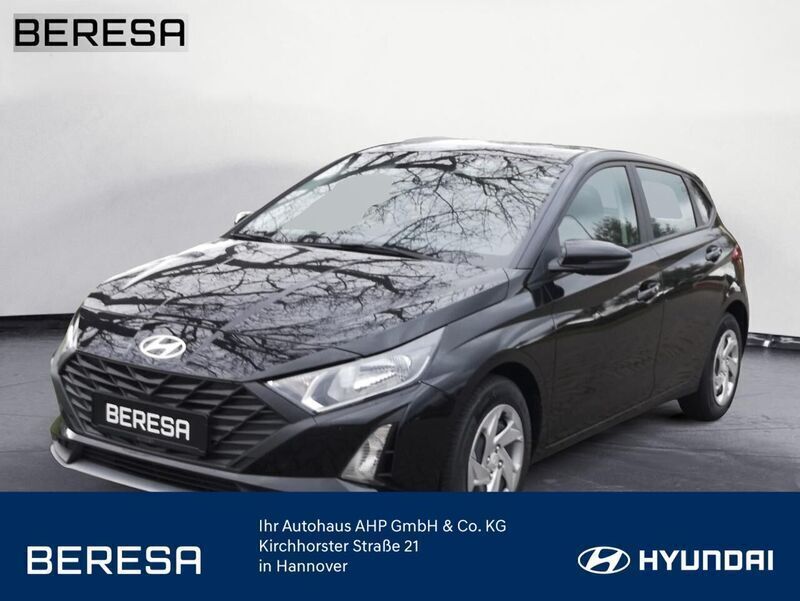Schwarz Neu 2024 Hyundai i20 Select Limousine | 16.980 € (Guter Preis) - Bild 1/4