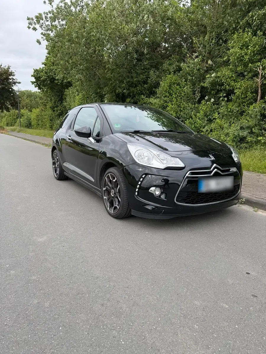Gebraucht Citroën DS3 155 PS (114 kW) 2013 Schwarz Kleinwagen