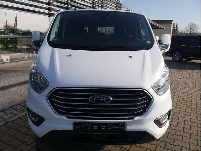 Gebraucht Ford Tourneo Custom Trend 131 PS (96 kW) 2019 Weiss Van