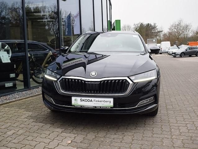 Gebraucht Skoda Octavia Style 150 PS (110 kW) 2024 Blackmagic perleffekt Kombi