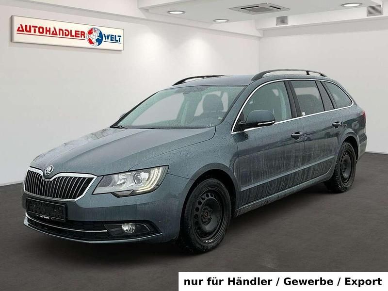 Gebraucht Skoda Superb Exclusive 140 PS (102 kW) 2015 Grau Kombi