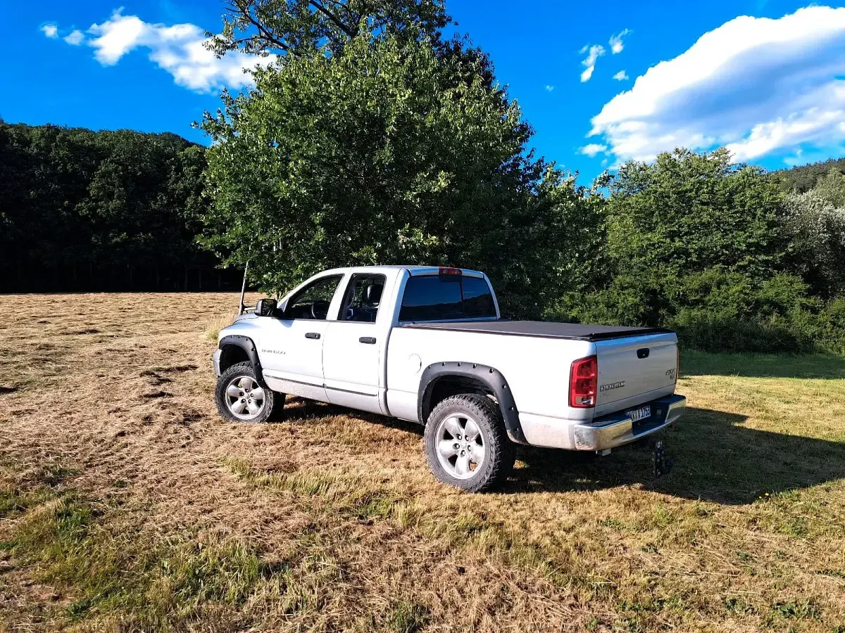 Używany Dodge Ram 360 KM (264 kW) 2004 Srebrny Pickup