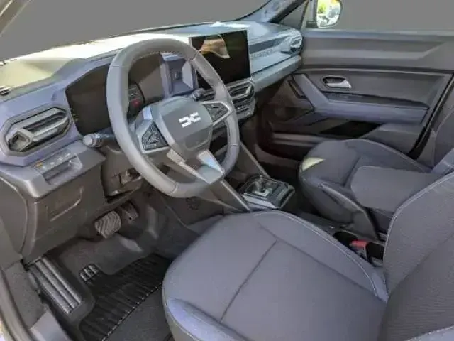 Neu Dacia Duster Expression 143 PS (105 kW) 2025 Grau SUV
