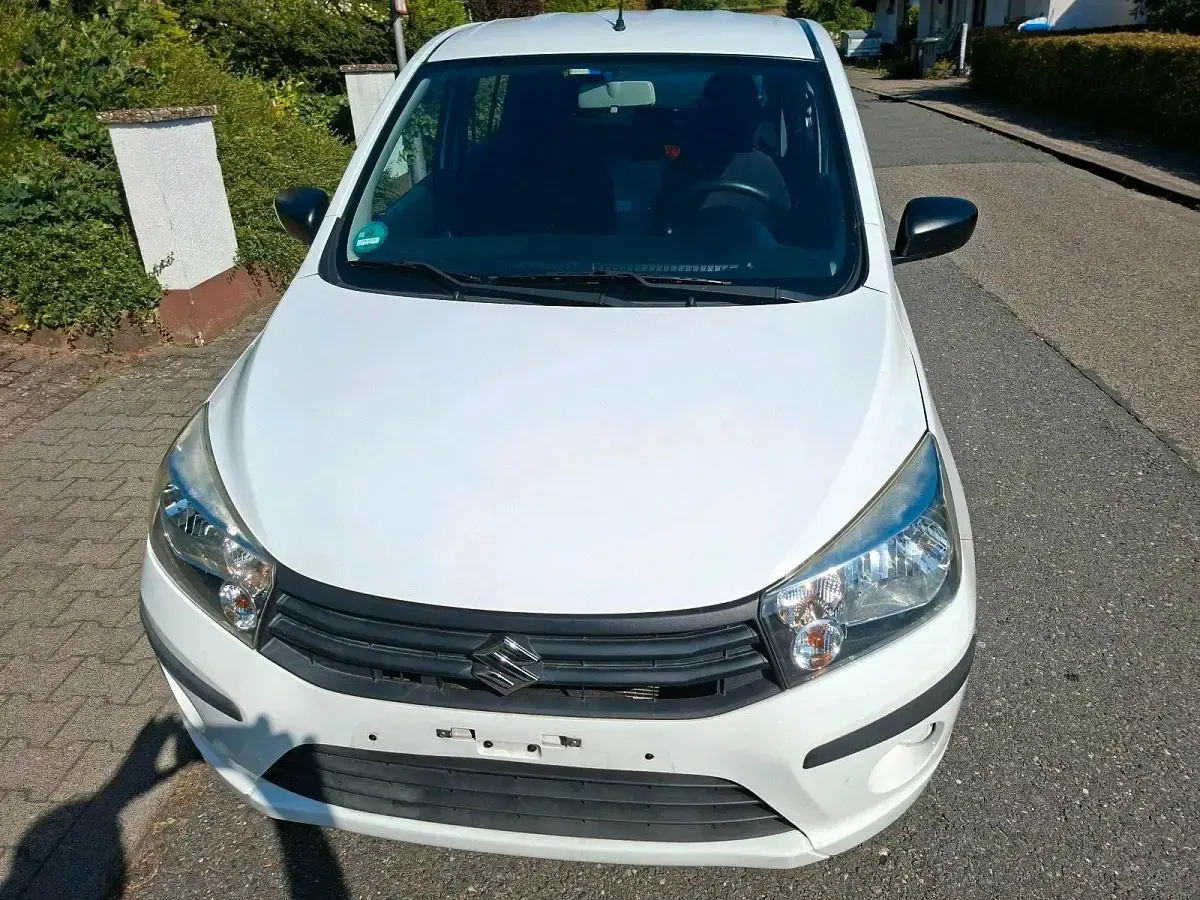 Gebraucht Suzuki Celerio 68 PS (50 kW) 2017 Weiß Kleinwagen