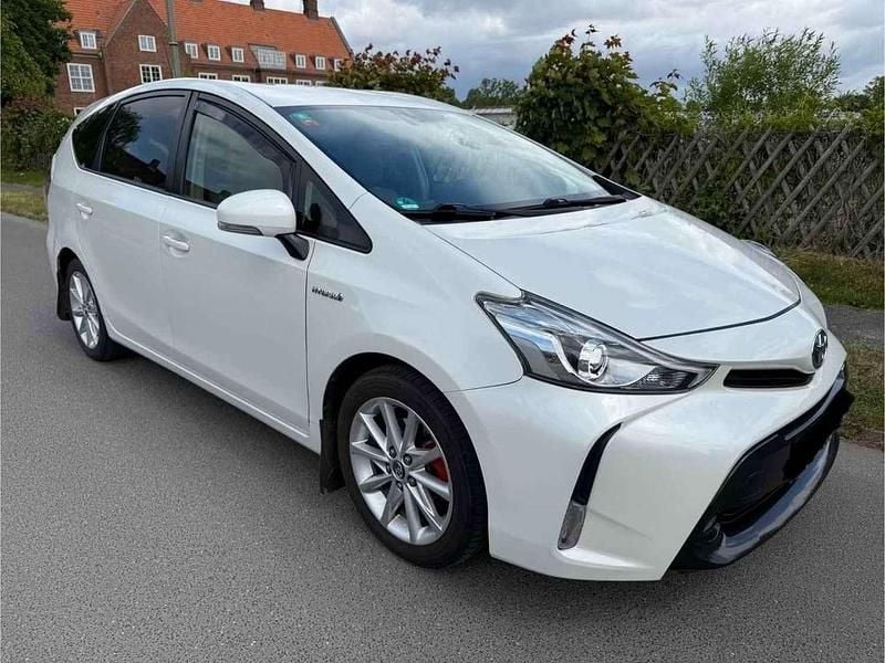Weiß Gebraucht 2015 Toyota Prius Comfort Kleinwagen | 11.250 € (Fairer Preis) - Bild 1/4