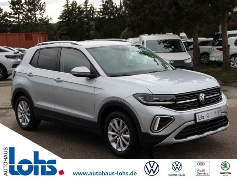 Reflexsilber metallic (metallic) Gebraucht 2024 VW T-Cross Style SUV | 24.279 € (Etwas zu teuer) - Bild 1/4